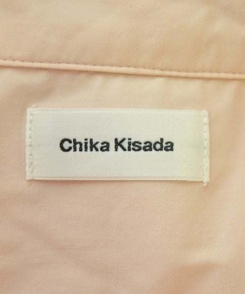 Chika Kisada เสื้อลำลอง