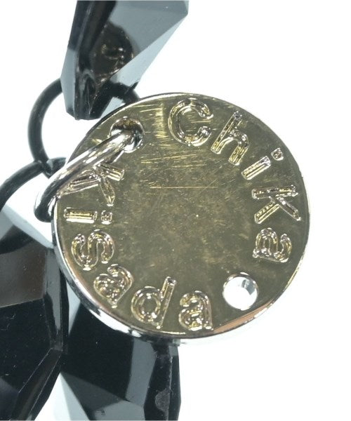 Chika Kisada เสื้อสตรี