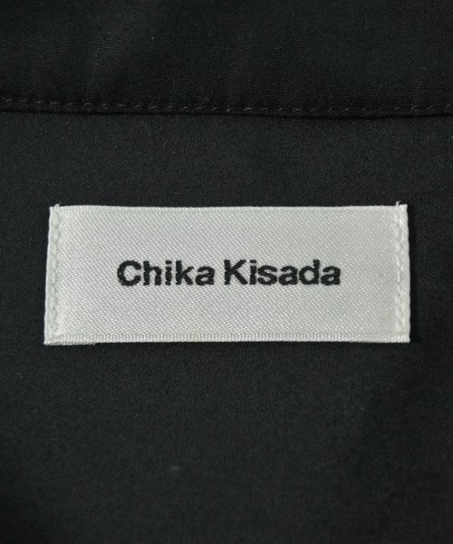 Chika Kisada เสื้อเชิ้ตทางการ