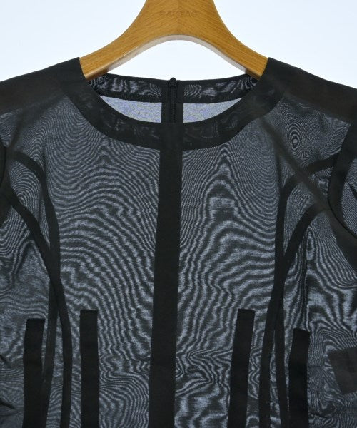 Chika Kisada เสื้อสตรี