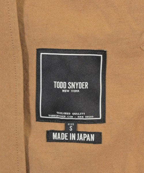 TODD SNYDER เสื้อกันฝน