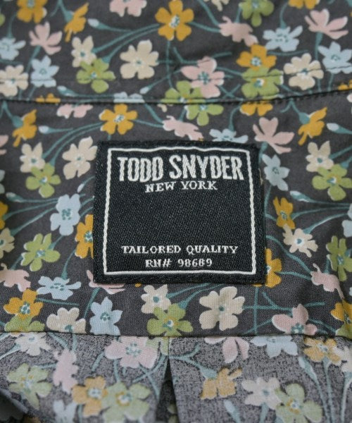 TODD SNYDER เสื้อลำลอง
