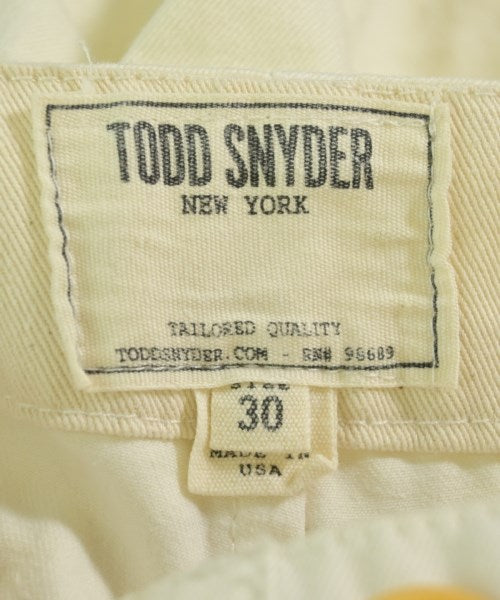 TODD SNYDER กางเกงขาสั้น