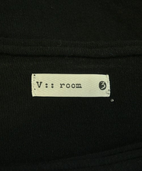 v::room เสื้อยืด/เสื้อท็อปส์
