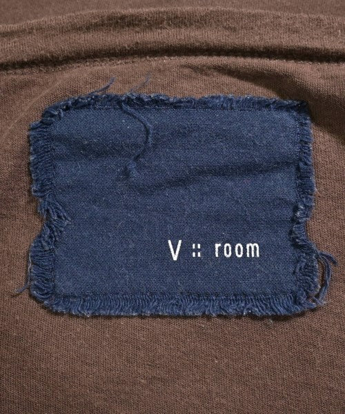 v::room เสื้อยืด/เสื้อท็อปส์