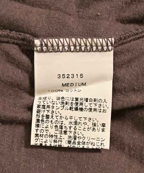 v::room เสื้อยืด/เสื้อท็อปส์