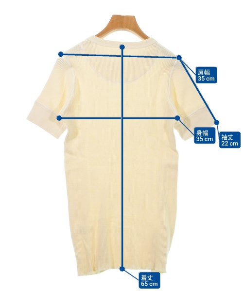 v::room เสื้อยืด/เสื้อท็อปส์