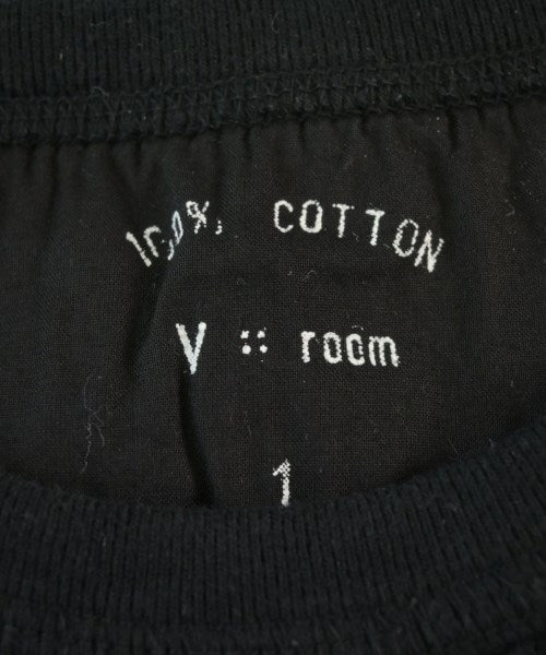 v::room เสื้อยืด/เสื้อท็อปส์