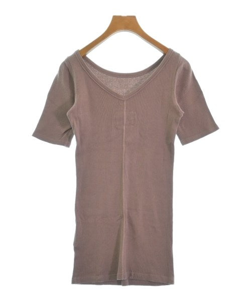 v::room เสื้อยืด/เสื้อท็อปส์
