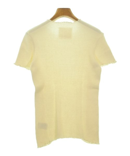 v::room เสื้อยืด/เสื้อท็อปส์