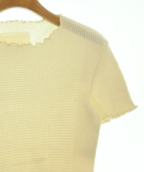 v::room เสื้อยืด/เสื้อท็อปส์