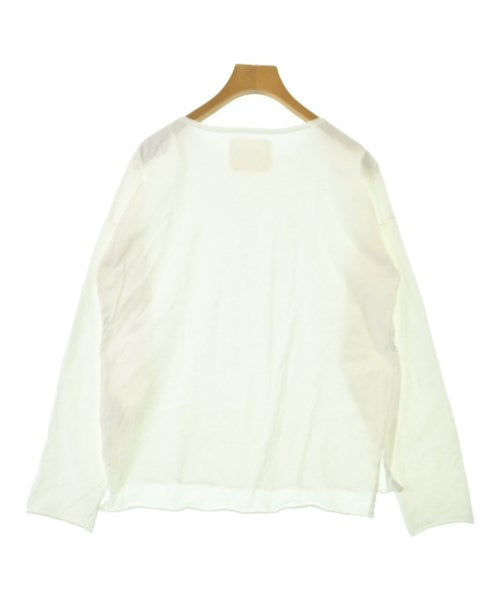 v::room เสื้อยืด/เสื้อท็อปส์