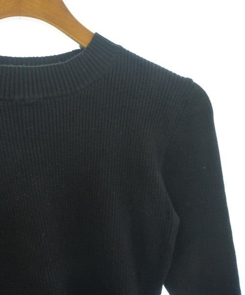 Noela เสื้อกันหนาว