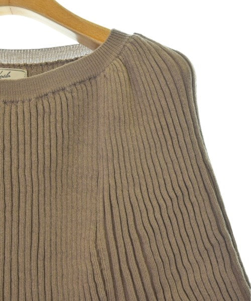 Noela เสื้อกันหนาว