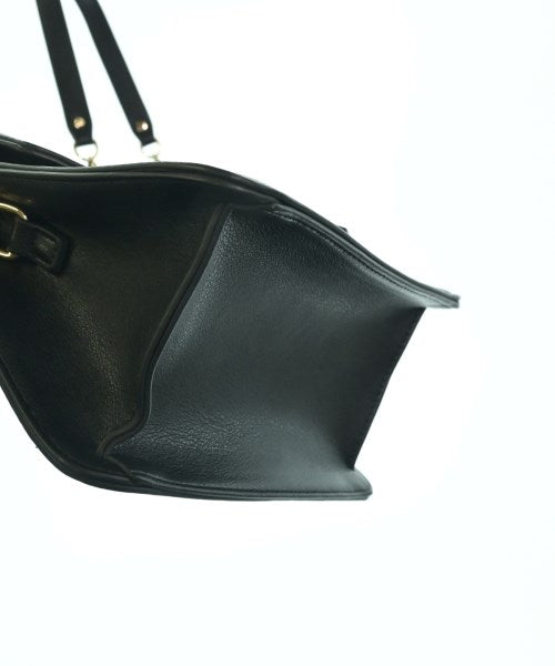 Noela กระเป๋าสะพาย