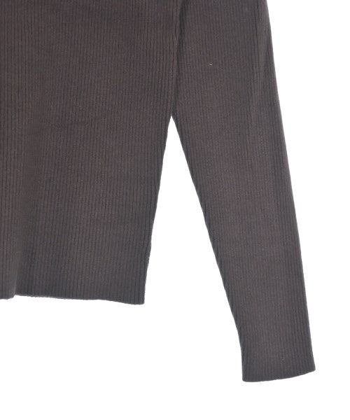 Noela เสื้อกันหนาว