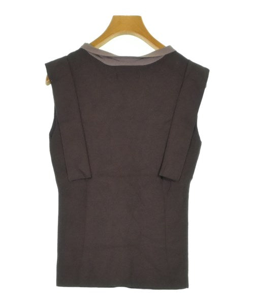 Noela เสื้อแขนกุด
