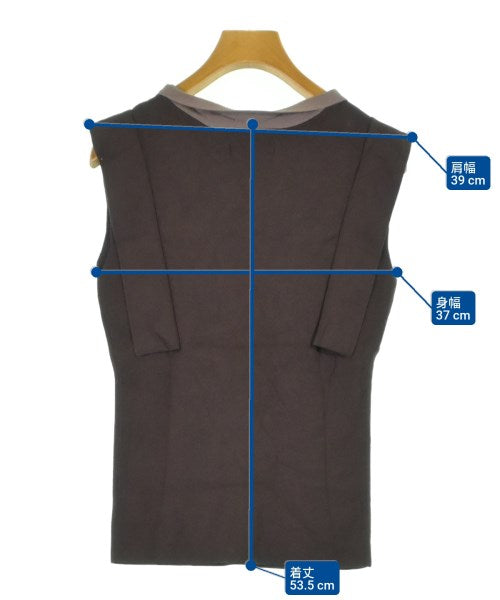 Noela เสื้อแขนกุด