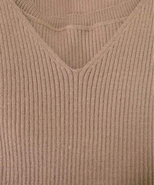 Noela เสื้อกันหนาว