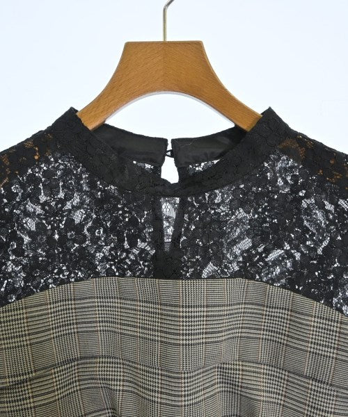 Noela เสื้อสตรี