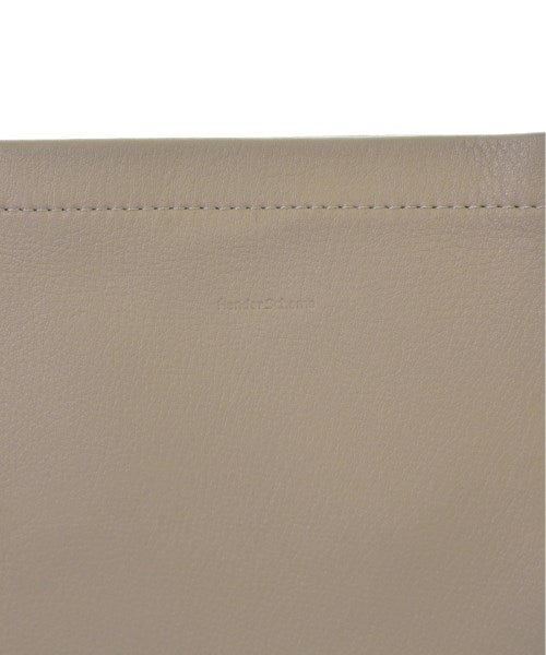 Hender Scheme กระเป๋าสะพาย