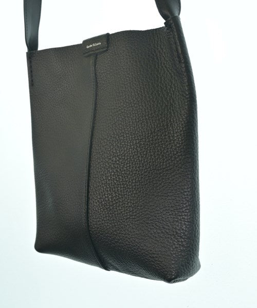 Hender Scheme กระเป๋าสะพาย