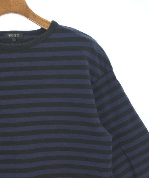 PLST เสื้อยืด/เสื้อท็อปส์