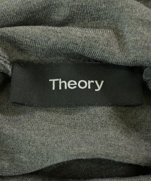 Theory เสื้อยืด/เสื้อท็อปส์
