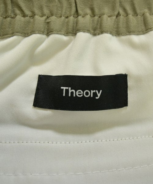 Theory กางเกงขาสั้น