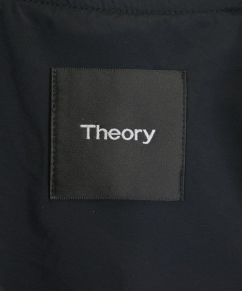 Theory แจ็คเก็ตเบลาส์