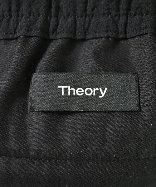 Theory กางเกงขาสั้น