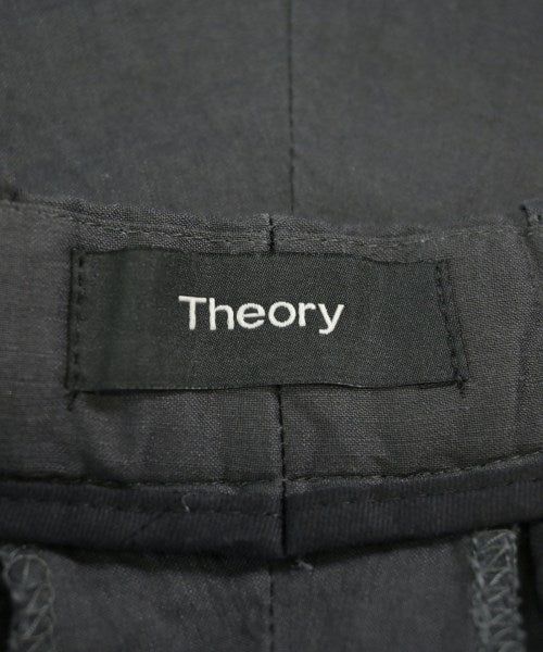 Theory กางเกงขาสั้น