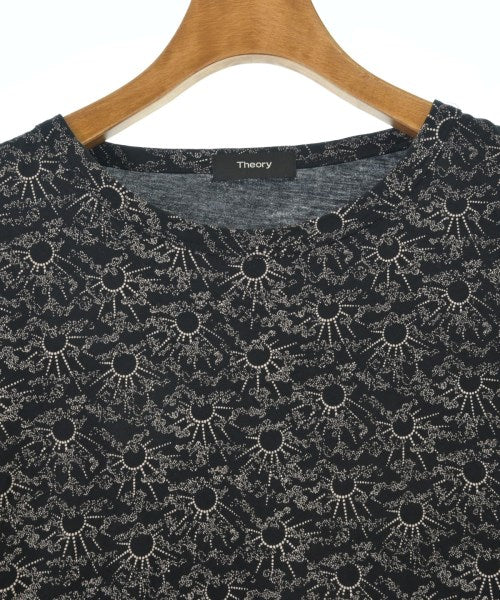 Theory เสื้อยืด/เสื้อท็อปส์