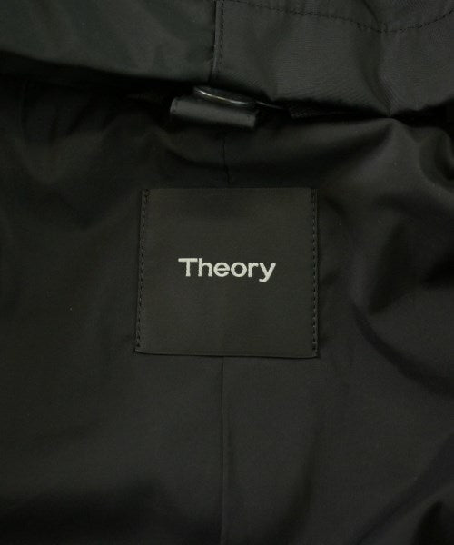 Theory เสื้อโค้ท อื่น