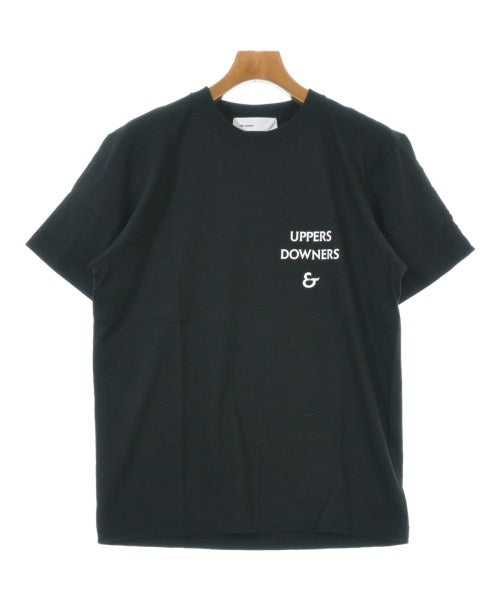 TOGA เสื้อยืด/เสื้อท็อปส์
