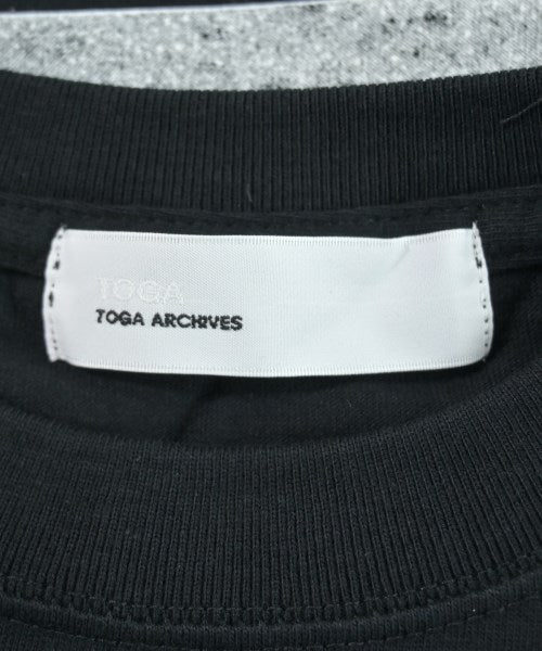 TOGA เสื้อยืด/เสื้อท็อปส์
