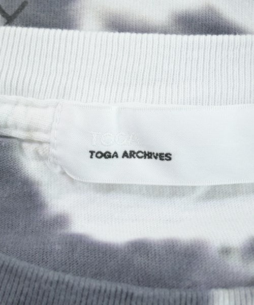 TOGA เสื้อยืด/เสื้อท็อปส์