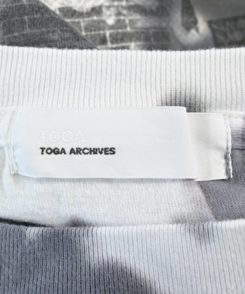 TOGA เสื้อยืด/เสื้อท็อปส์