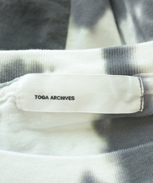 TOGA เสื้อยืด/เสื้อท็อปส์