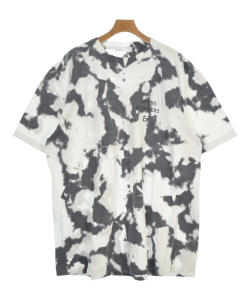 TOGA เสื้อยืด/เสื้อท็อปส์