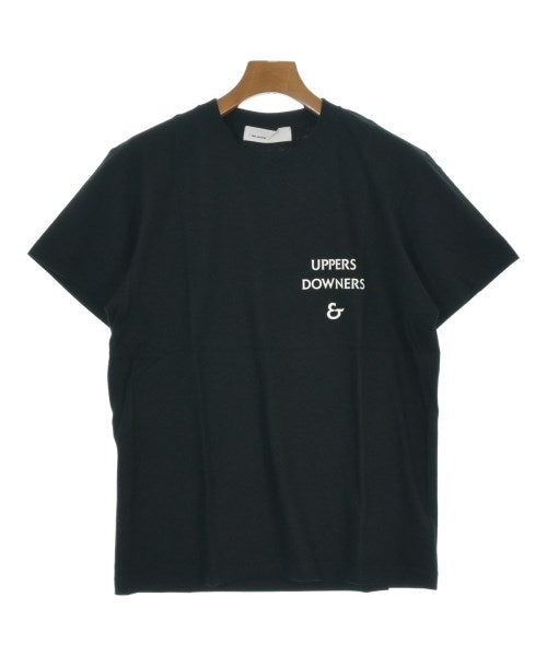 TOGA เสื้อยืด/เสื้อท็อปส์