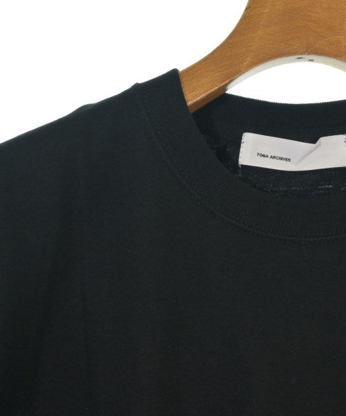 TOGA เสื้อยืด/เสื้อท็อปส์