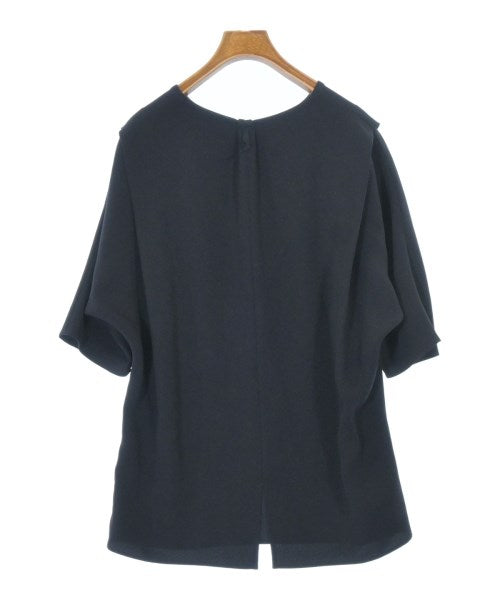 M･Fil เสื้อสตรี