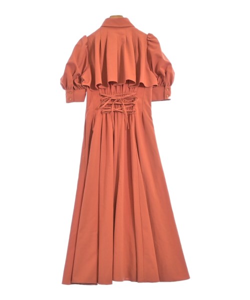 And Couture เดรสที่เป็นเสื้อเชิ้ตตัวยาว