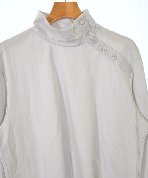 Gabardine K.T เสื้อยืด/เสื้อท็อปส์