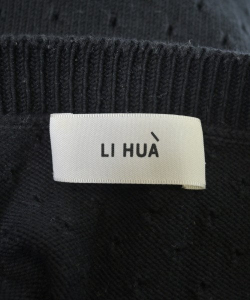 LI HUA เสื้อแขนกุด