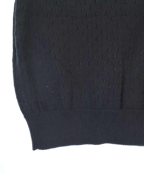 LI HUA เสื้อแขนกุด