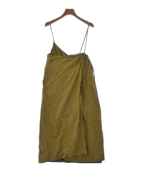 CLANE ชุดเดรส