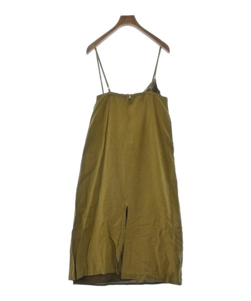 CLANE ชุดเดรส