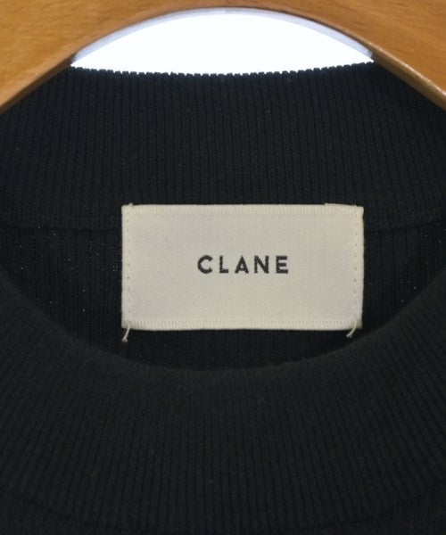 CLANE เสื้อแขนกุด